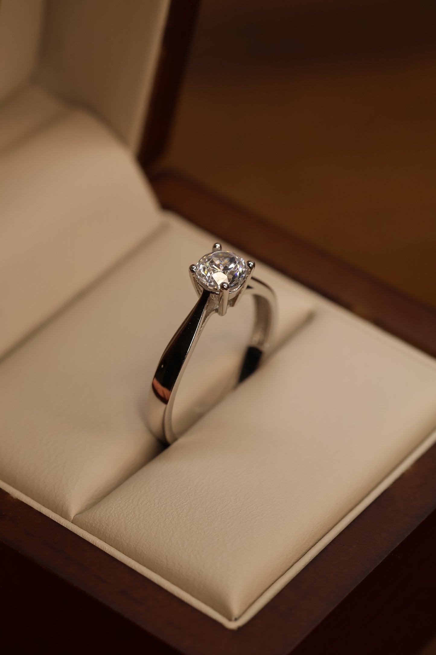 Anillo Lisa en Oro .50 ct