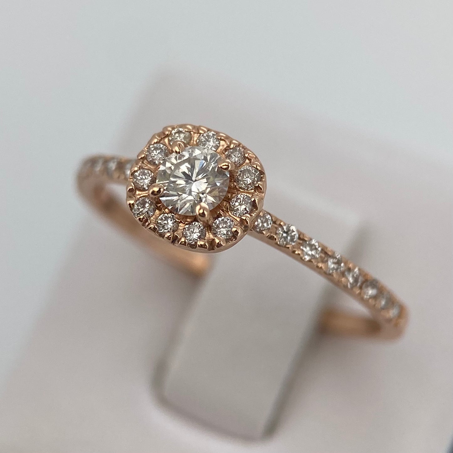 Anillo en oro rosa 14k con diamantes naturales .21 L .21 cts Mod: OF1692