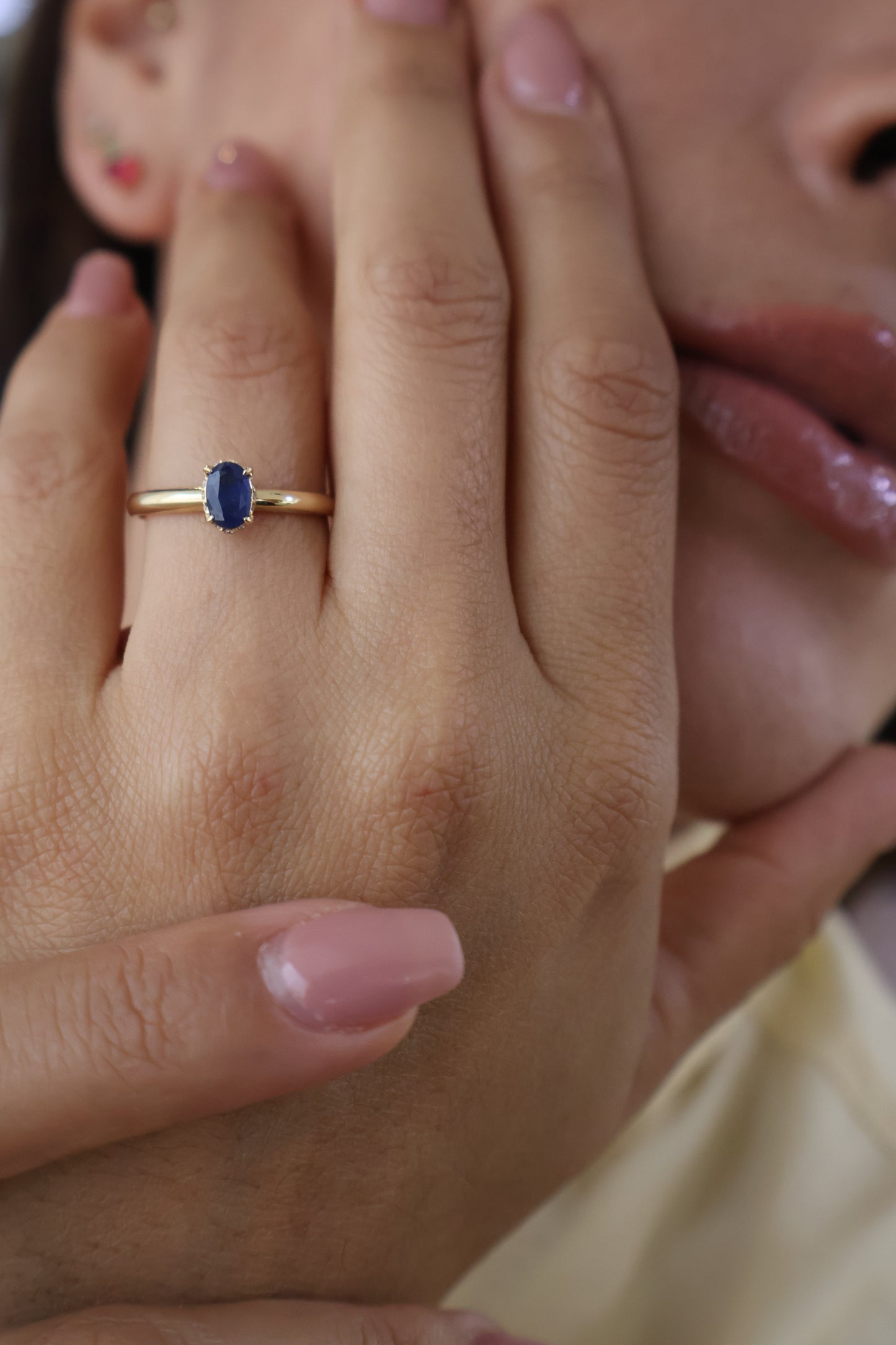 Anillo Juliette en Oro Amarillo 14k con Zafiro 0.60 ct