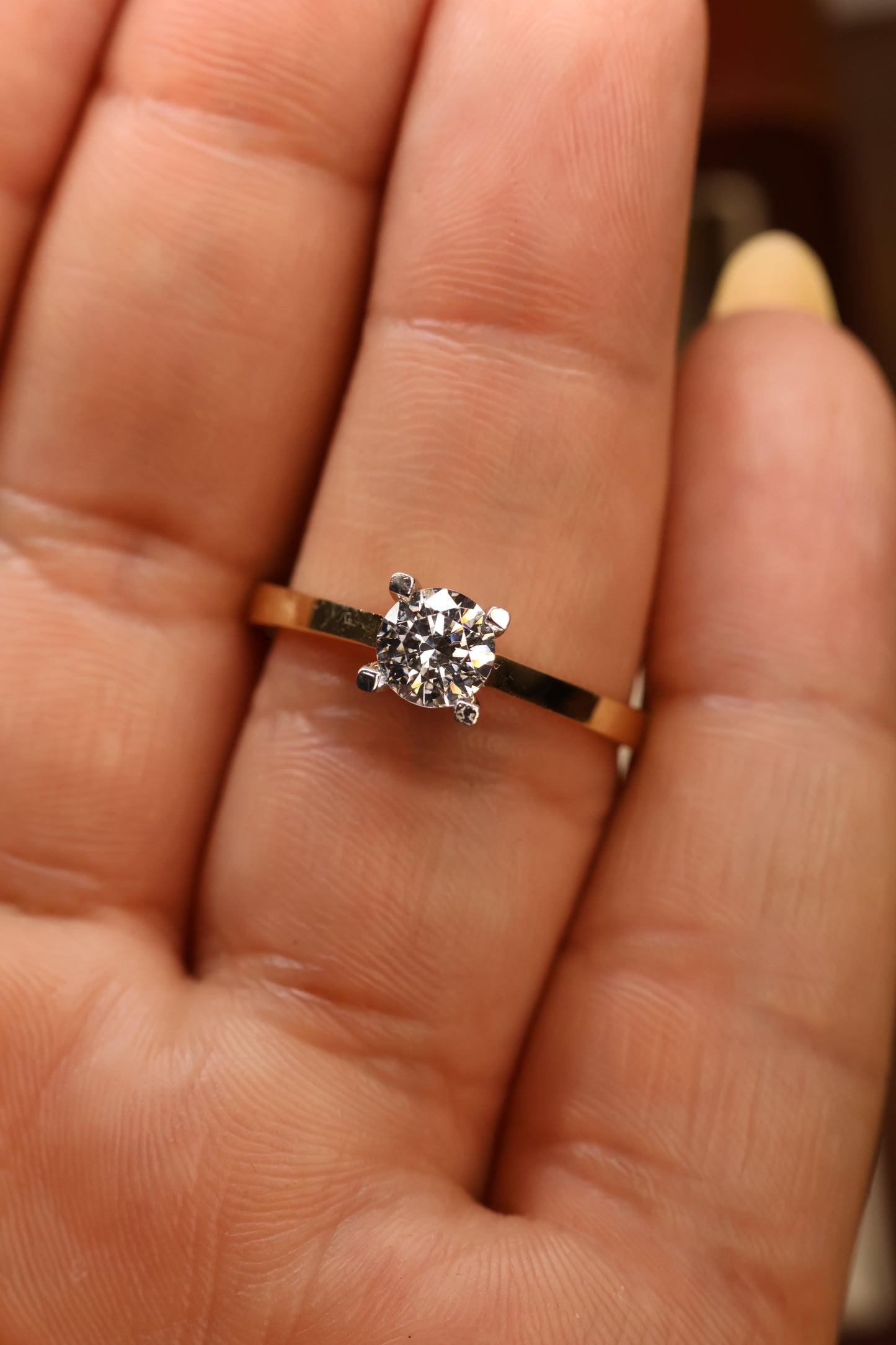 Anillo en Oro Amarillo 14k con Circonia Mod. 15843
