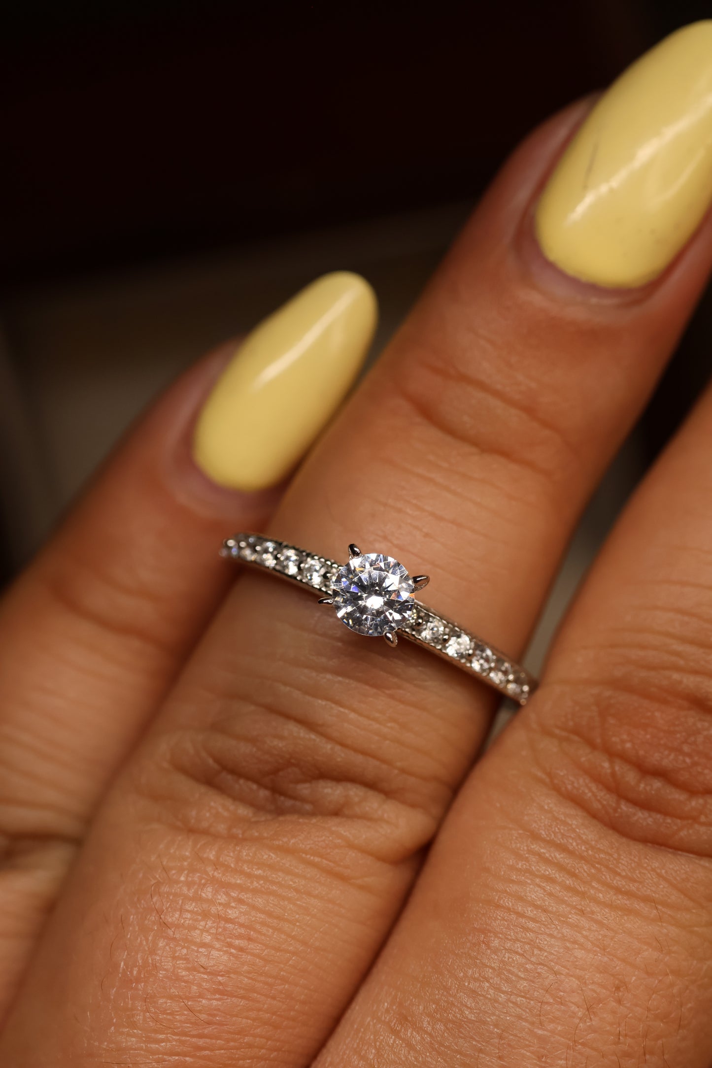 Anillo en Oro Blanco 10k con Circonia Mod.14836