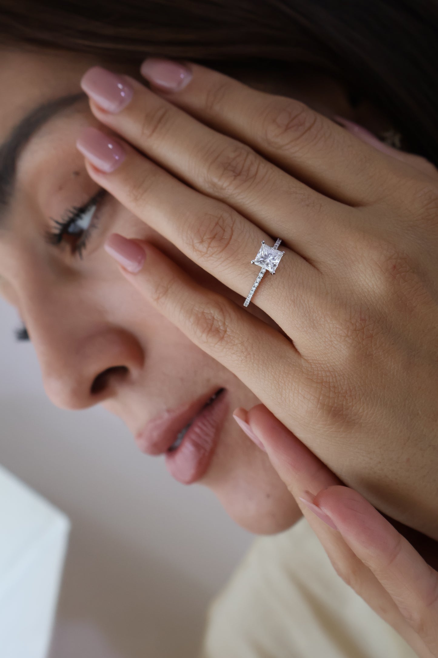 Anillo Giovanna en Oro 1.00 ct