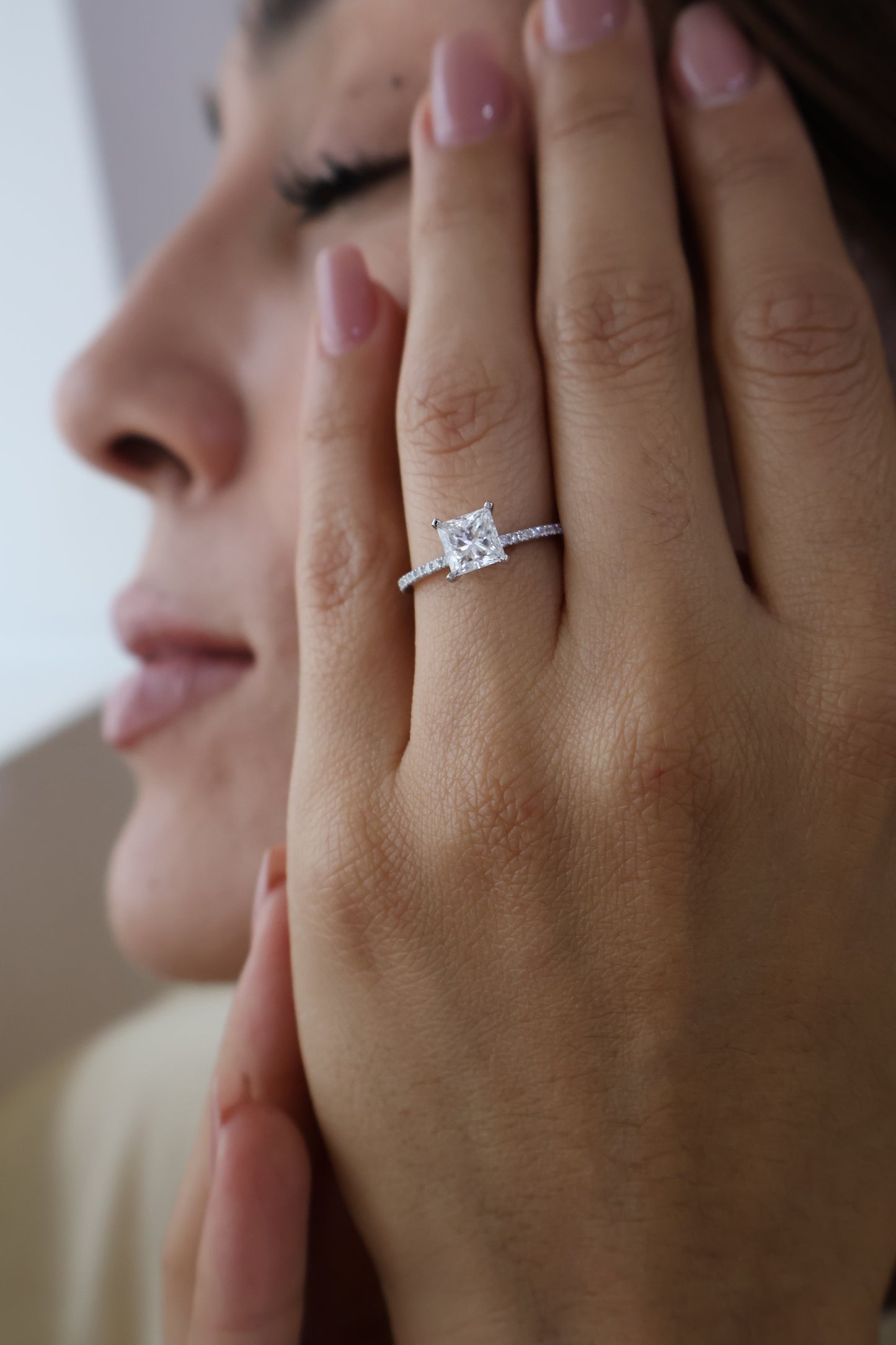 Anillo Giovanna en Oro 1.00 ct