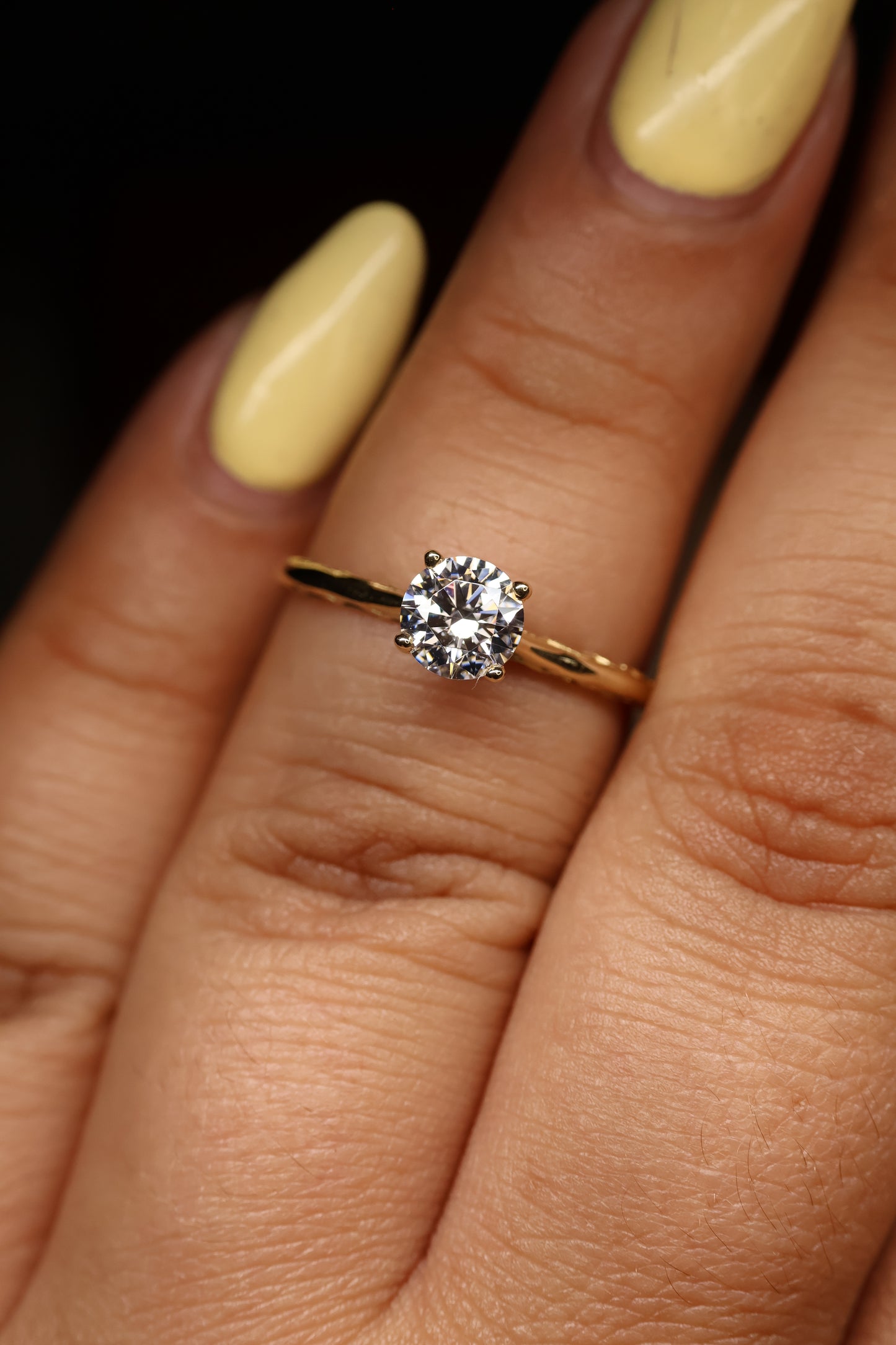 Anillo en Oro Amarillo 14k con Circonia Mod. 15870