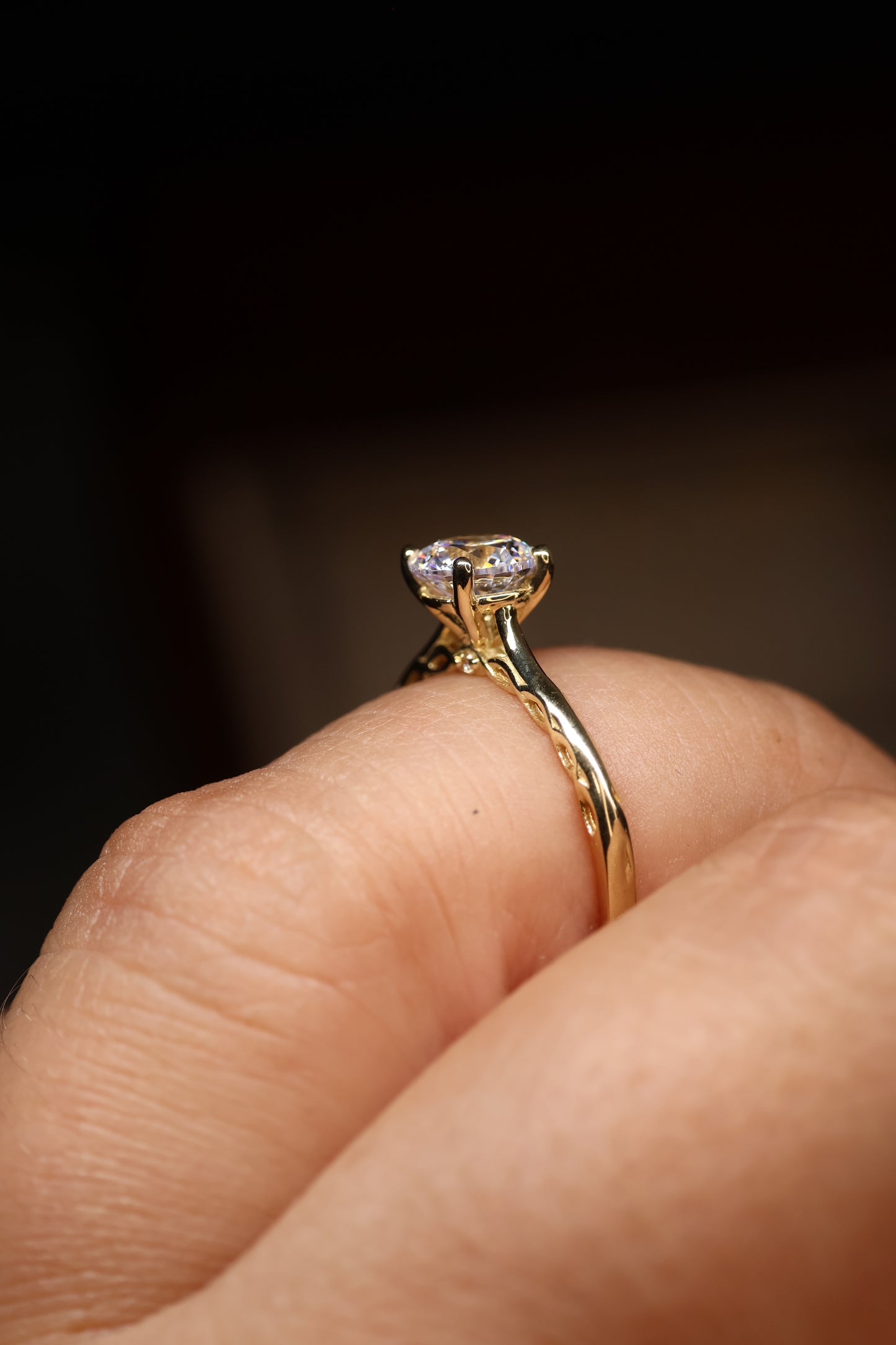 Anillo en Oro Amarillo 14k con Circonia Mod. 15870