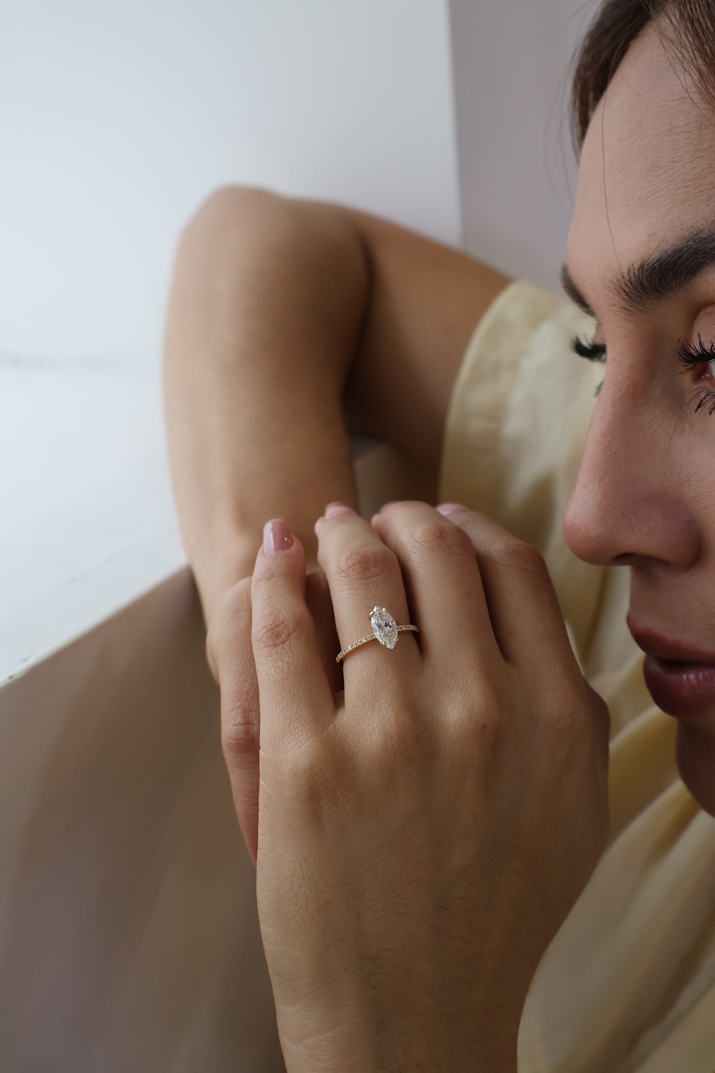 Anillo Regina en oro 1.00 ct