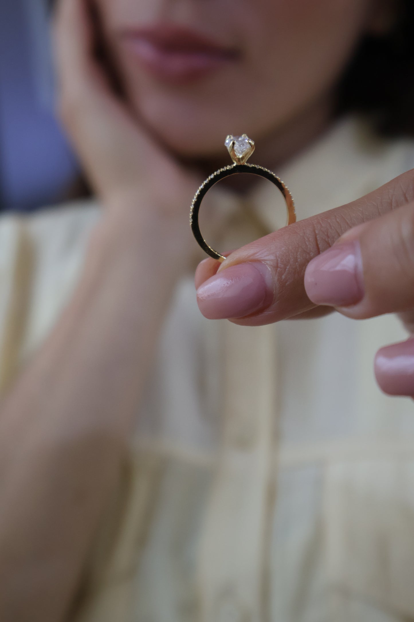 Anillo Regina en oro 1.00 ct