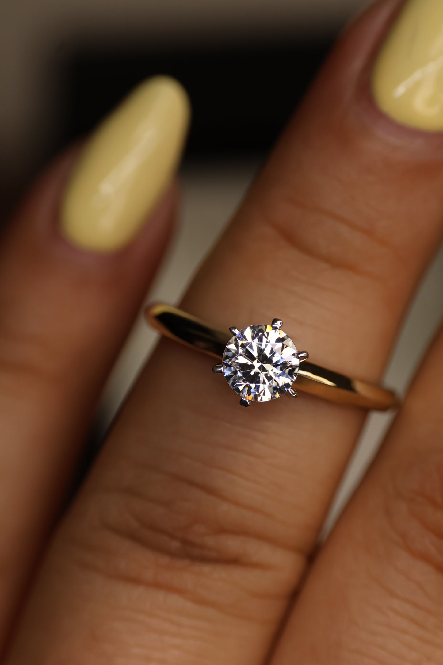 Anillo en Oro Amarillo 14k con Circonia Mod.15908