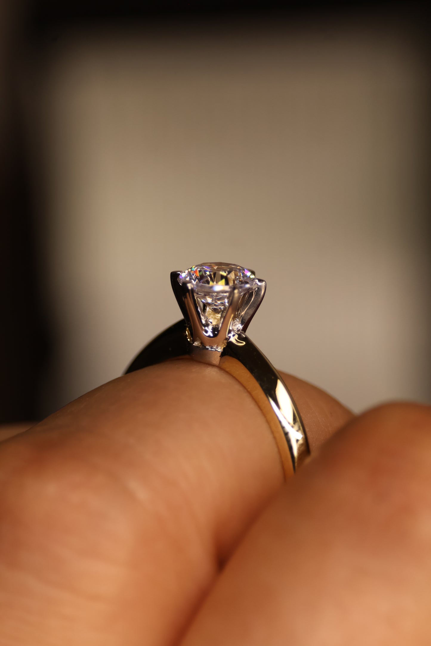 Anillo en Oro Amarillo 14k con Circonia Mod.15908