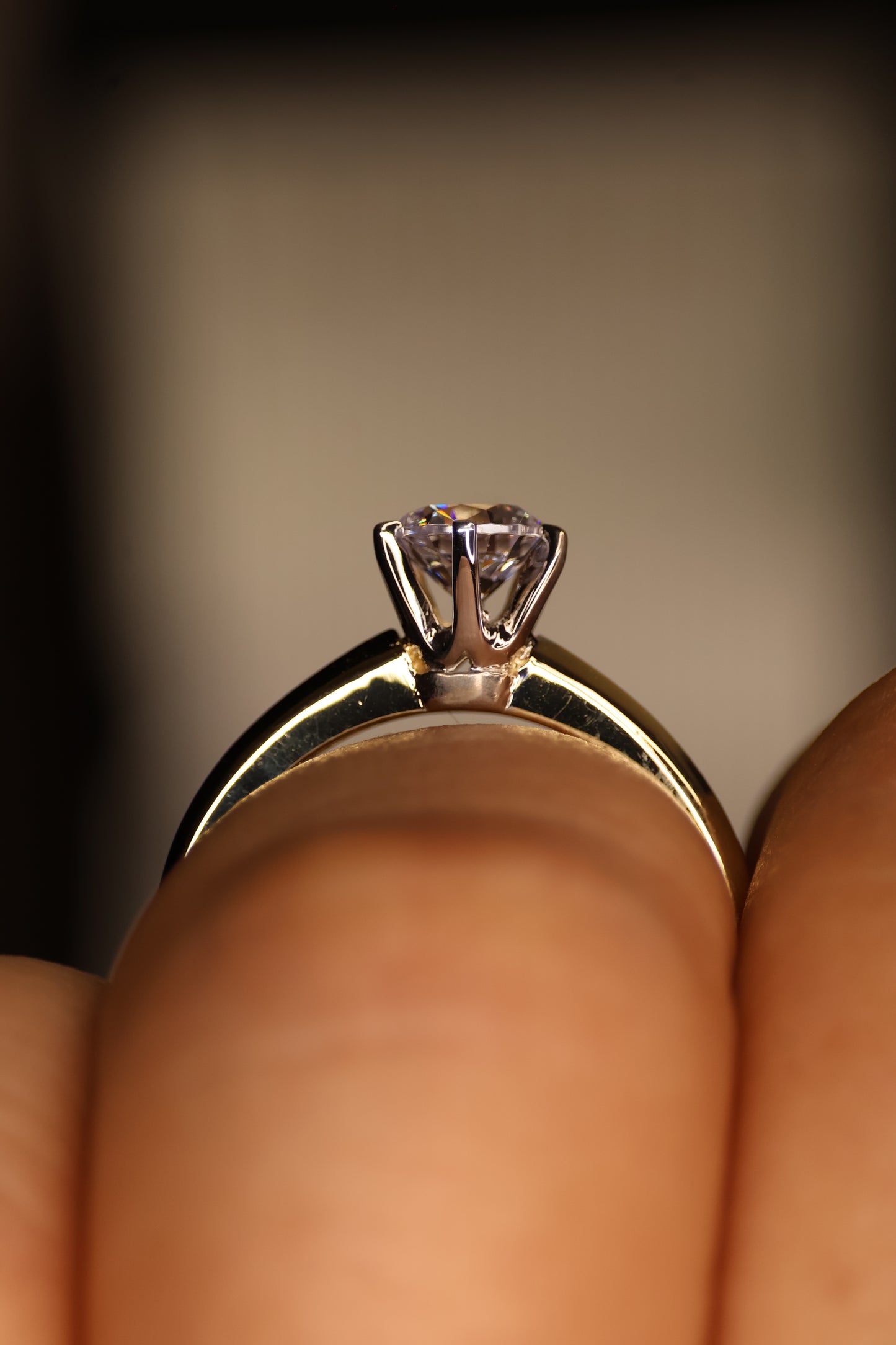 Anillo en Oro Amarillo 14k con Circonia Mod.15908