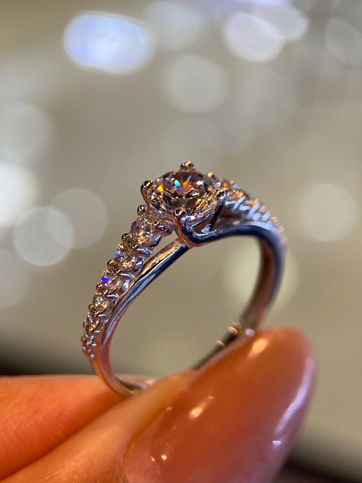 Anillo Janis en Oro 1.00 ct