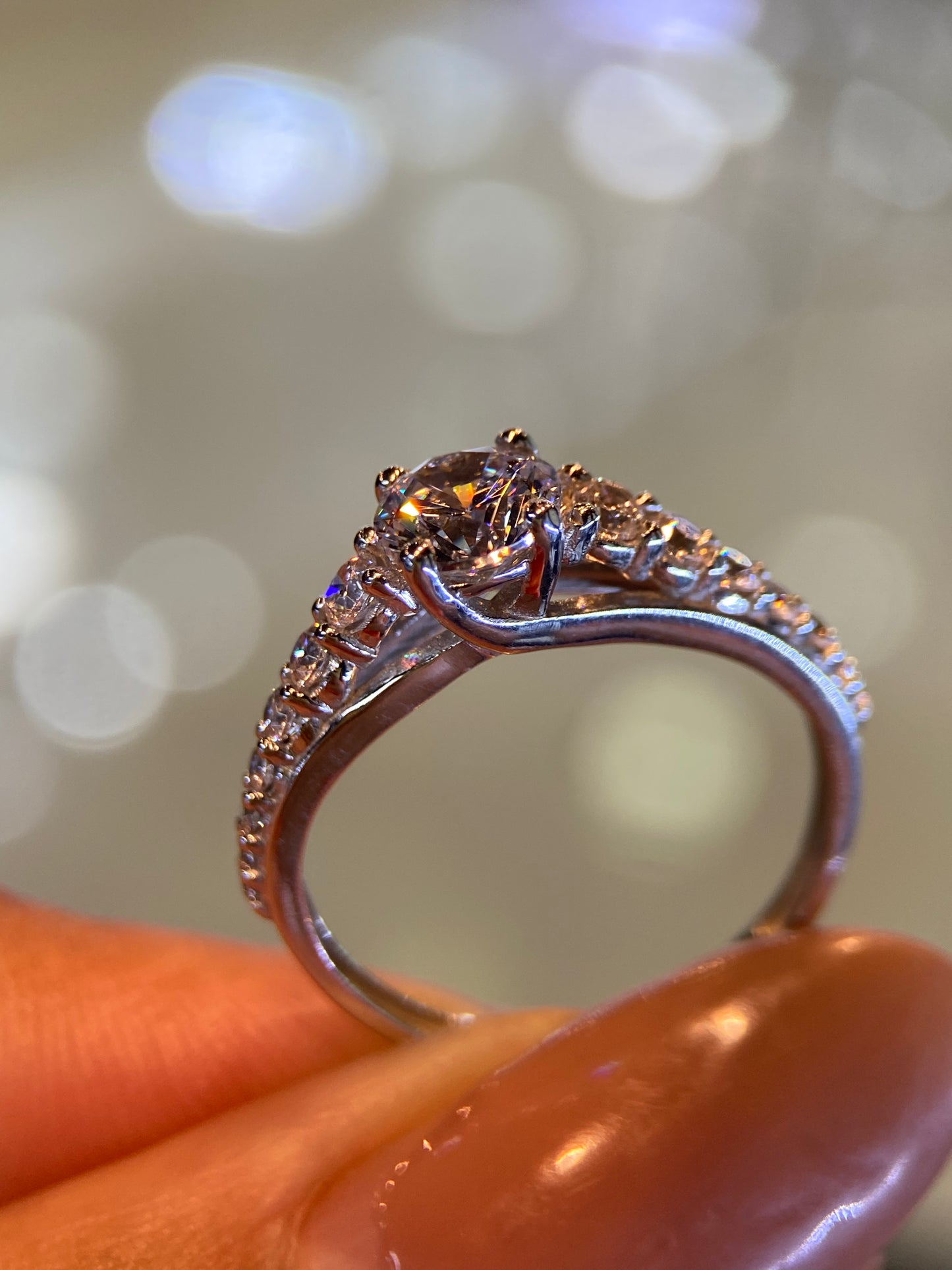 Anillo Janis en Oro 1.00 ct