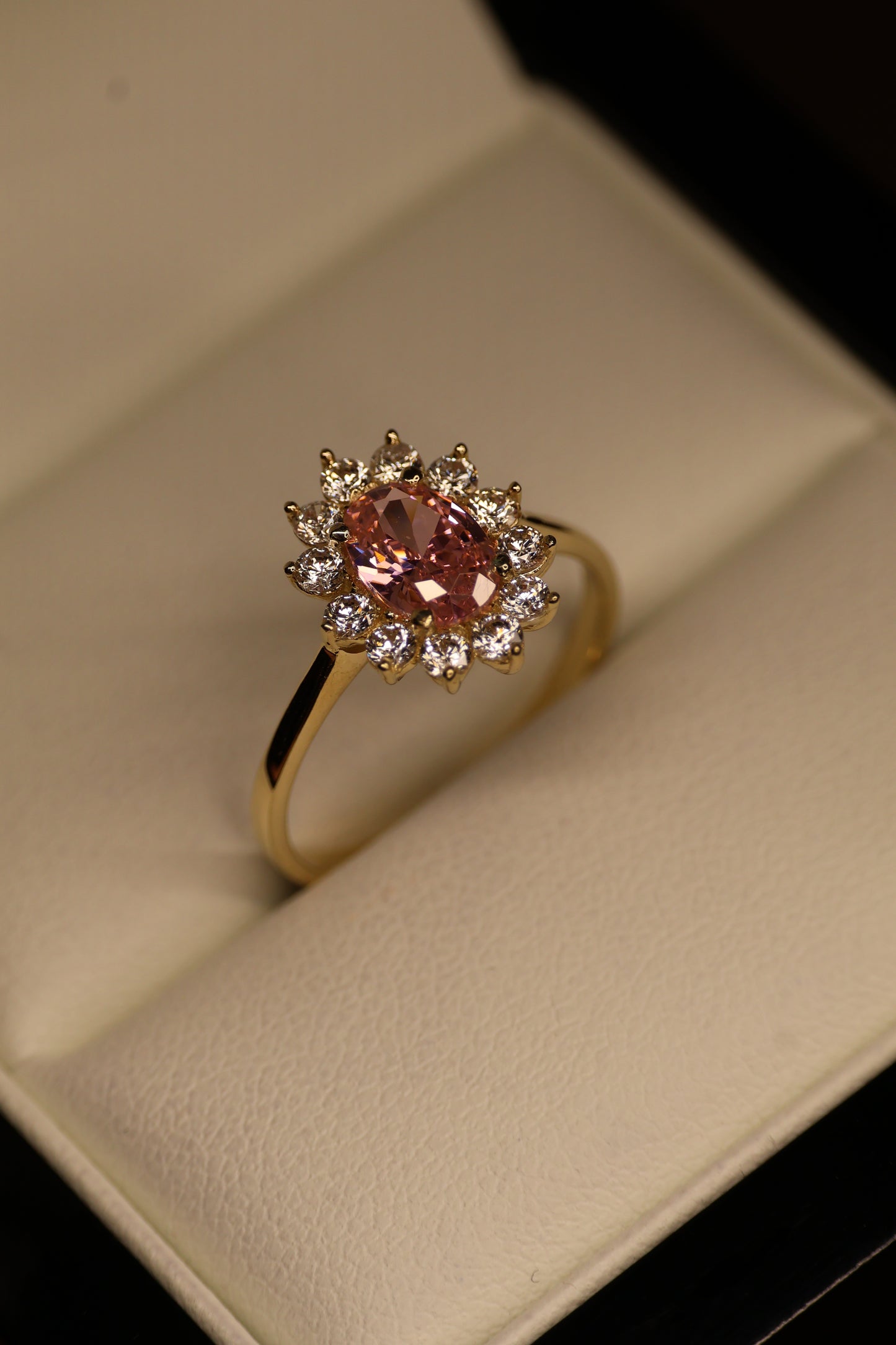 Anillo en Oro Amarillo 14k con Circonia Mod. 15912