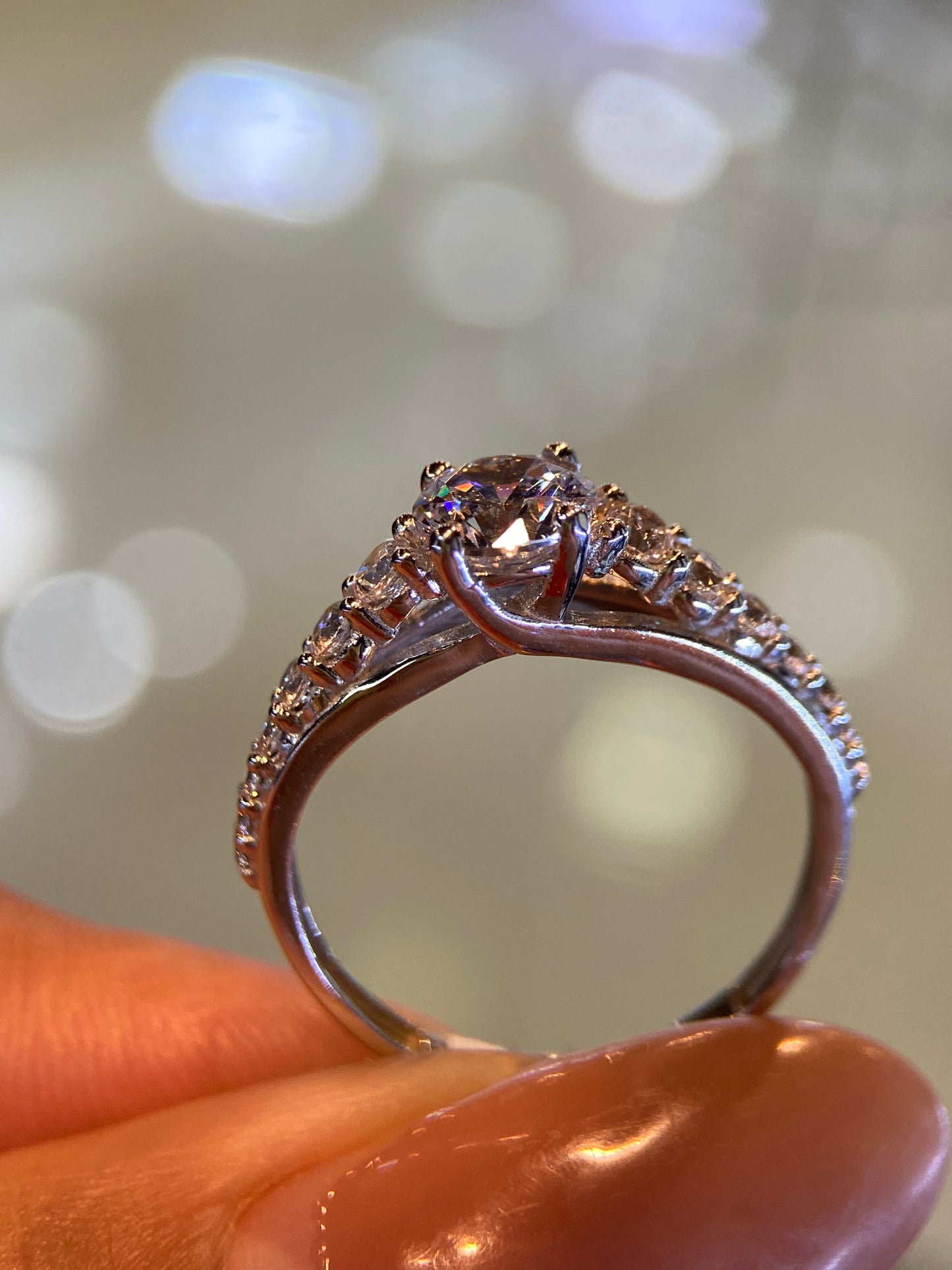 Anillo Janis en Oro 1.00 ct