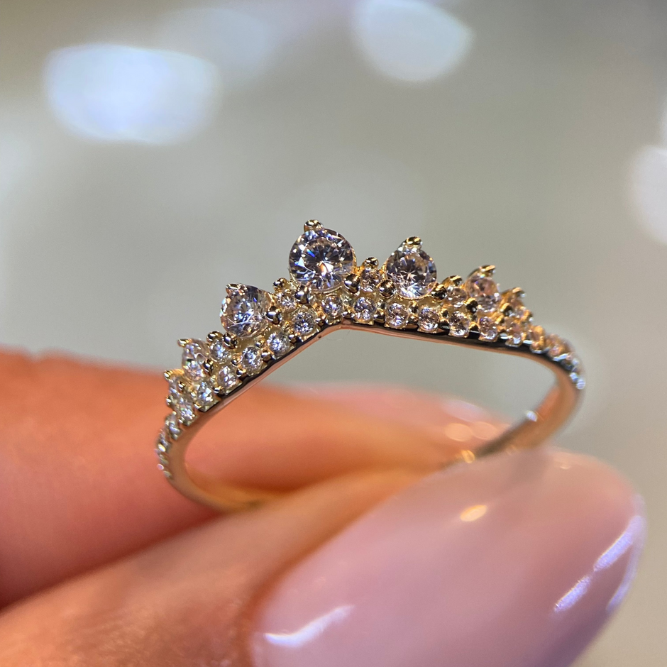 Anillo Corona Love en Oro