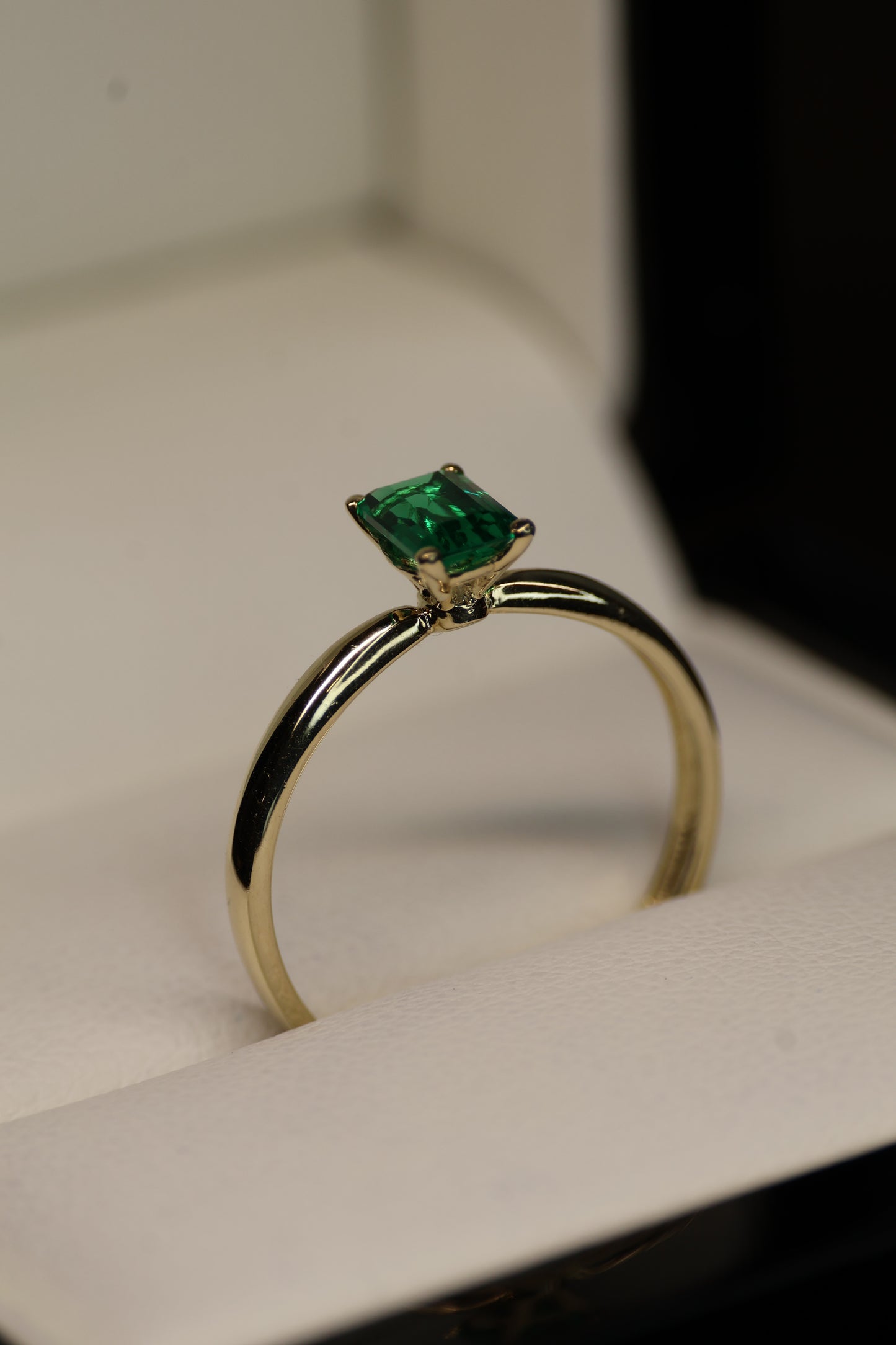 Anillo en Oro Amarillo 14k con Circonia Mod.15914