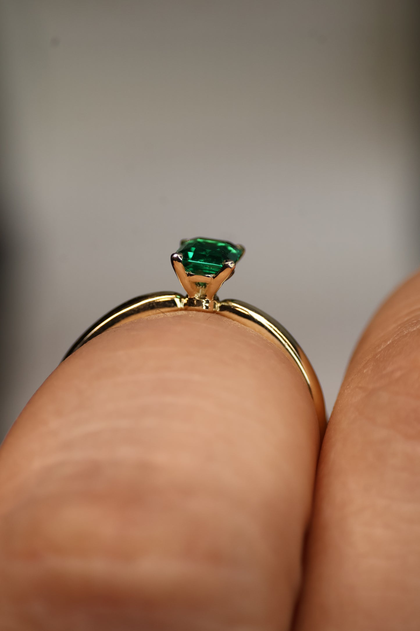 Anillo en Oro Amarillo 14k con Circonia Mod.15914