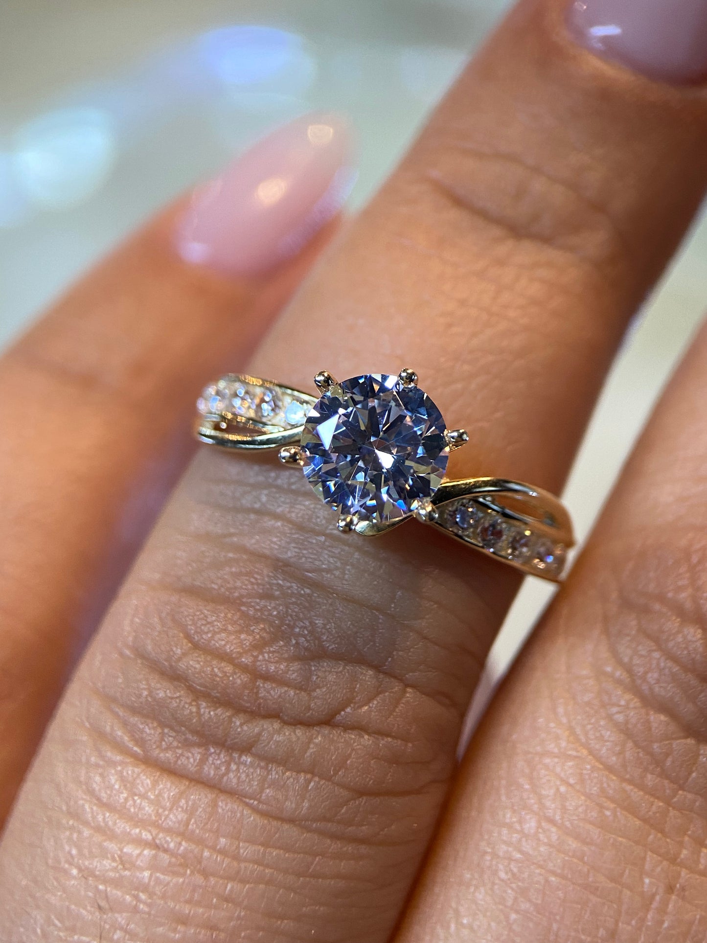 Anillo Dasha en Oro 1.00 ct