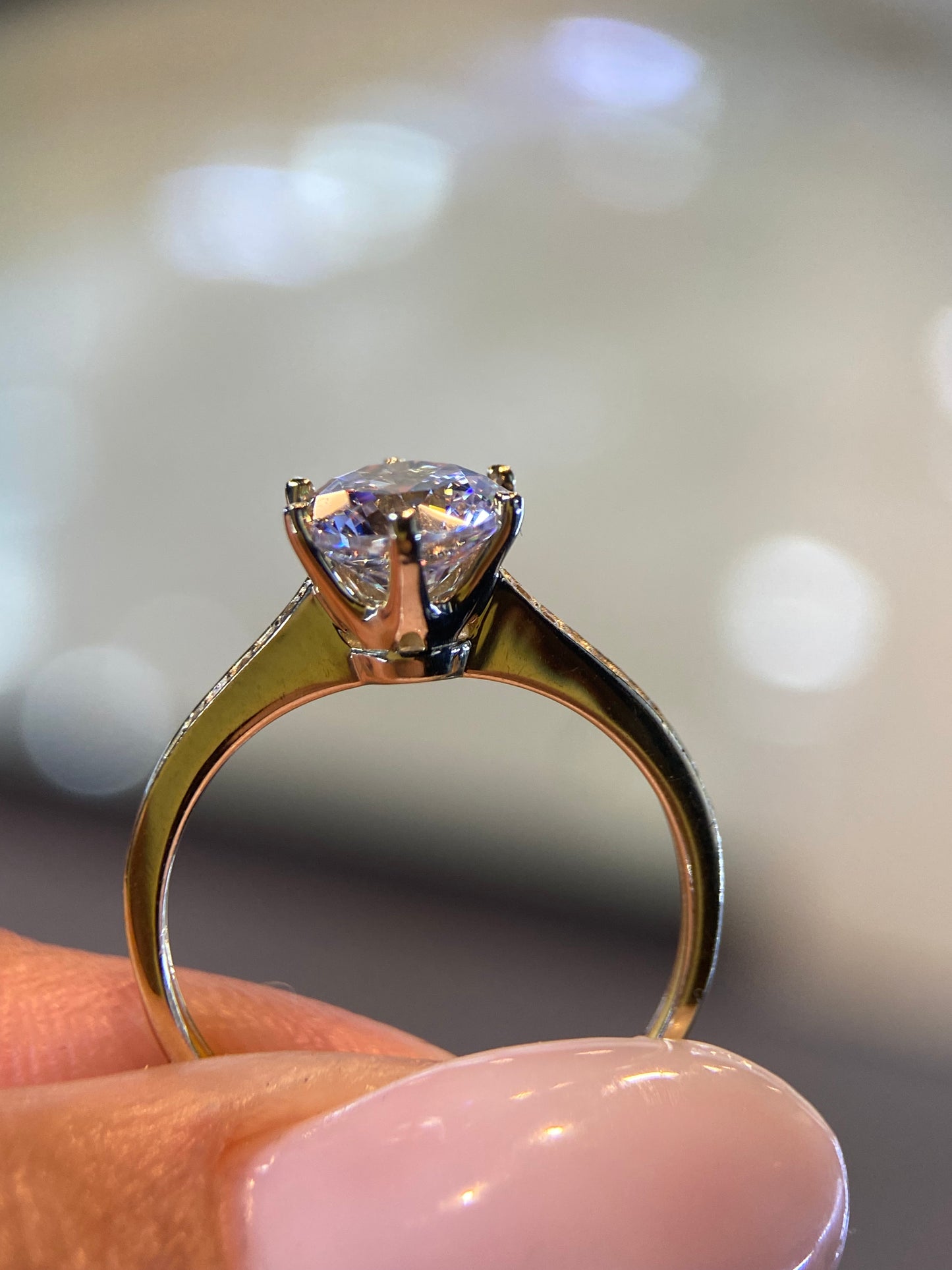 Anillo en Oro Mod. 15494