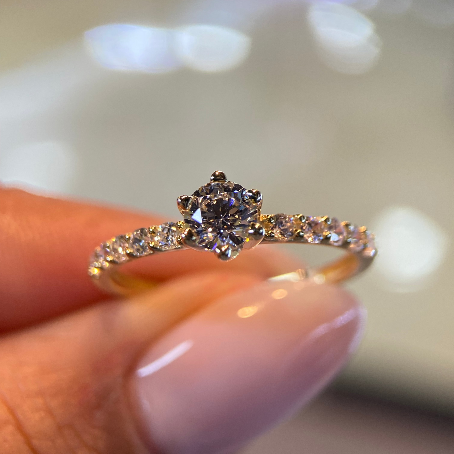 Anillo Irit en Oro .50 ct