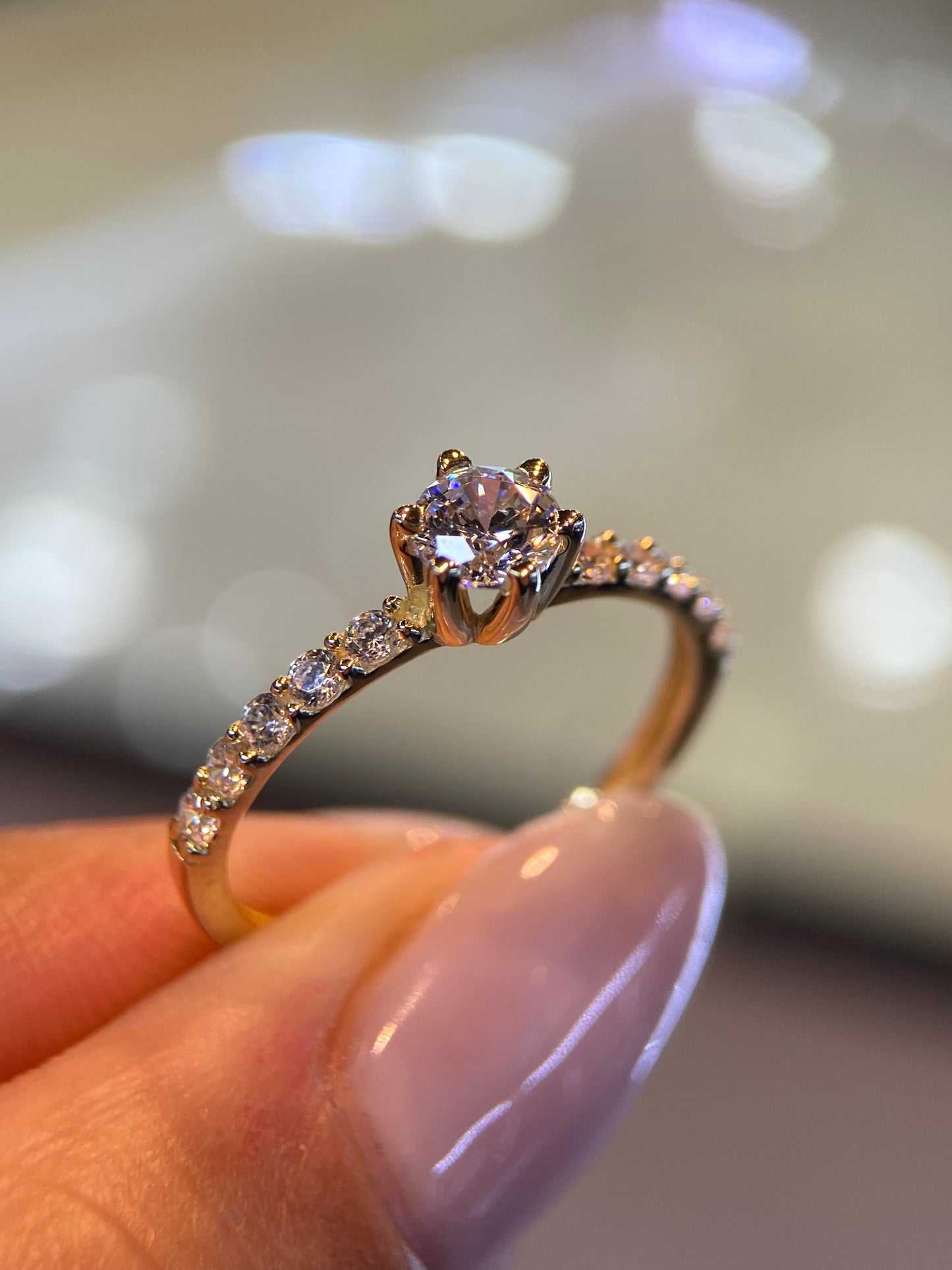 Anillo Irit en Oro .50 ct