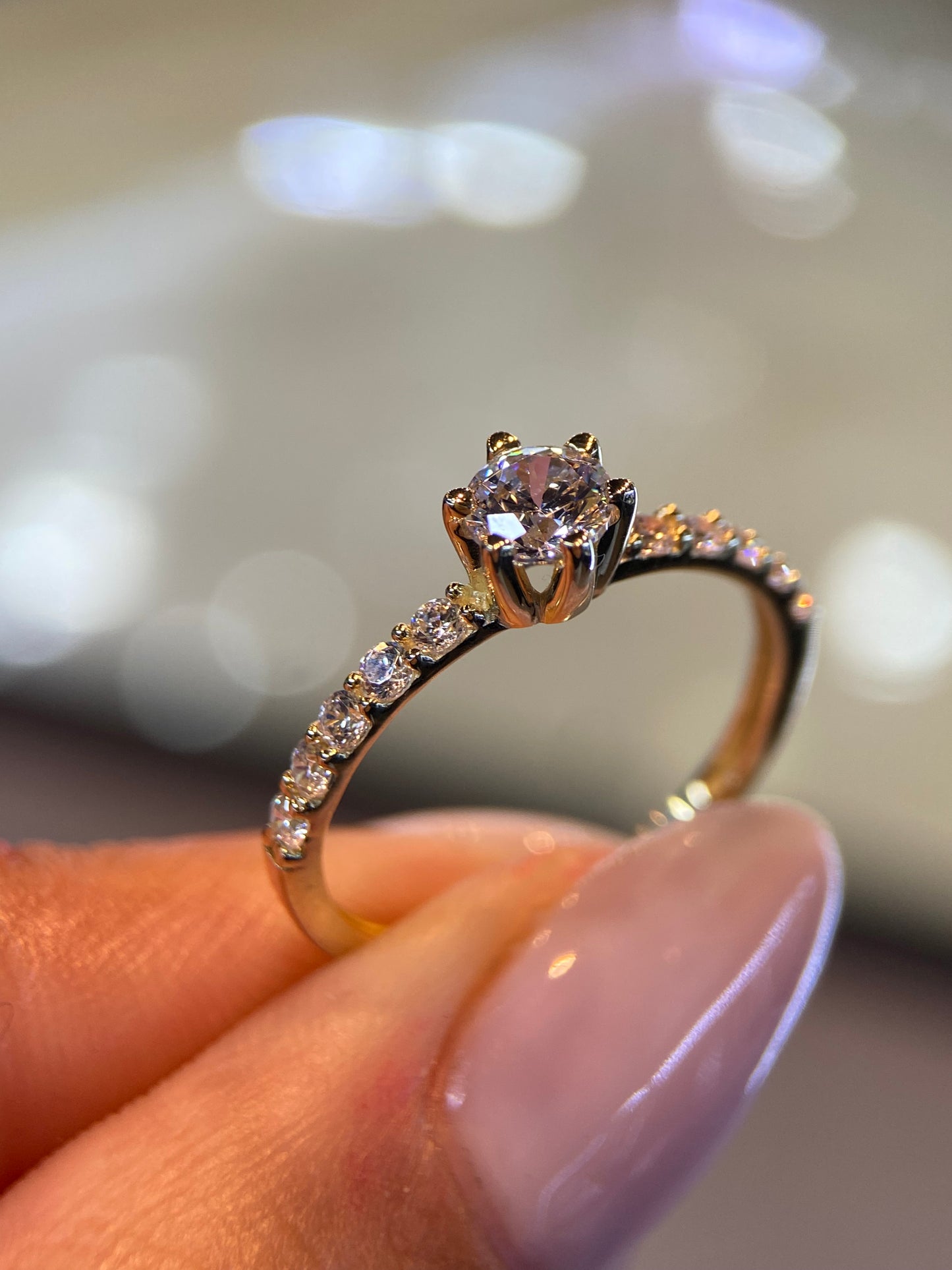 Anillo Irit en Oro .50 ct