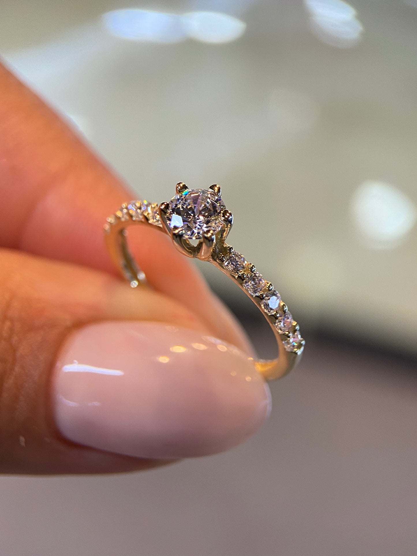 Anillo Irit en Oro .50 ct