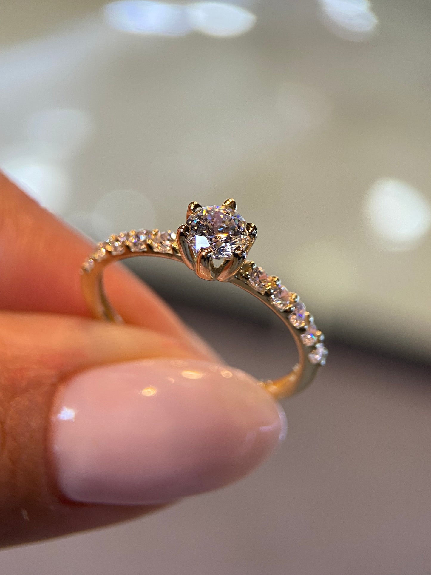 Anillo Irit en Oro .50 ct