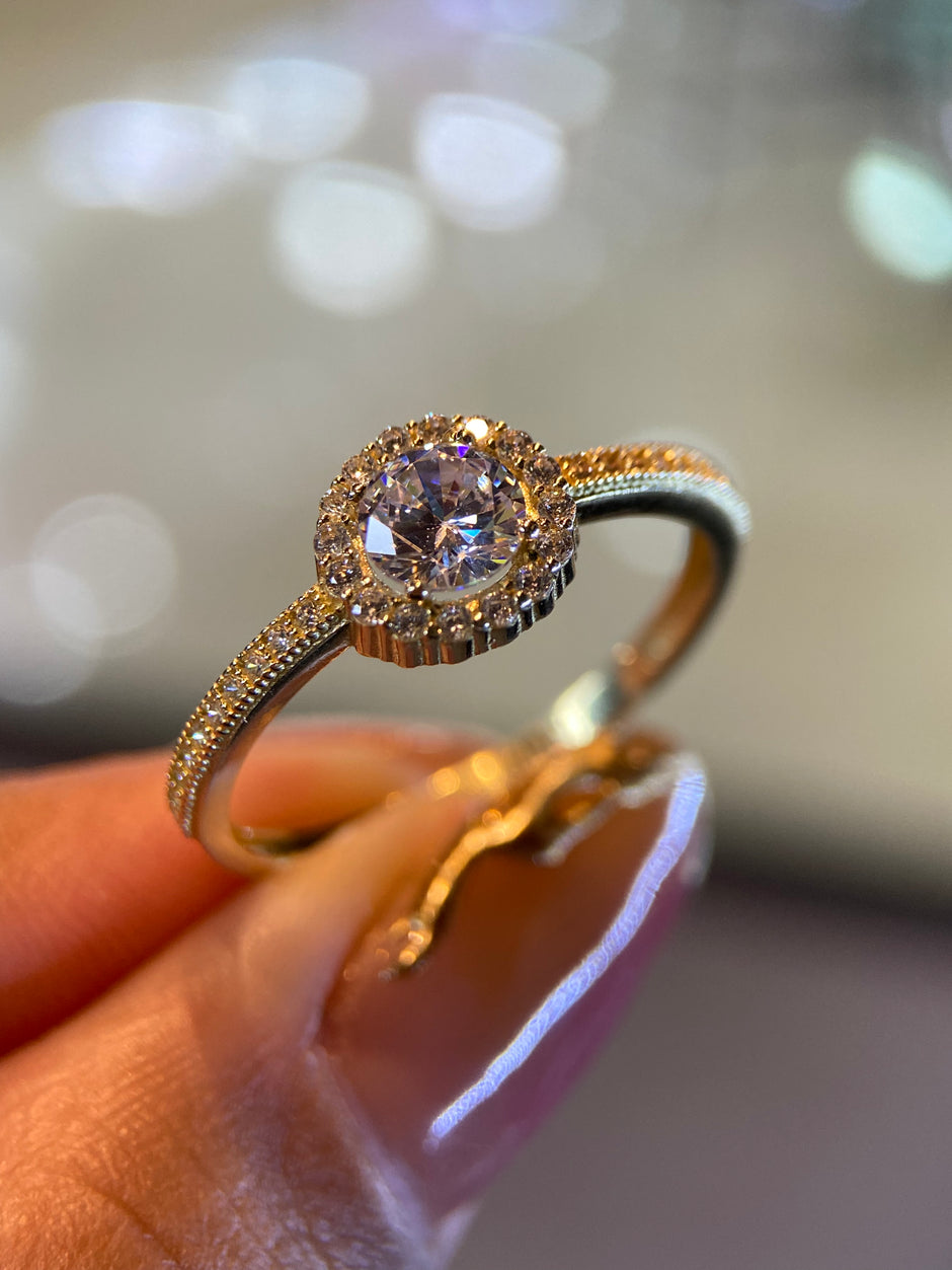 Anillo de compromiso en oro