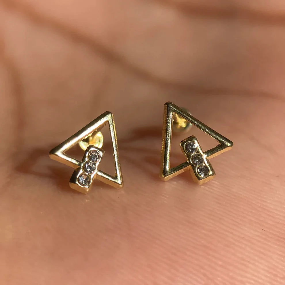 Broqueles Triangulo en Oro Amarillo 10k con Circonia Cod. BRO283 8mm