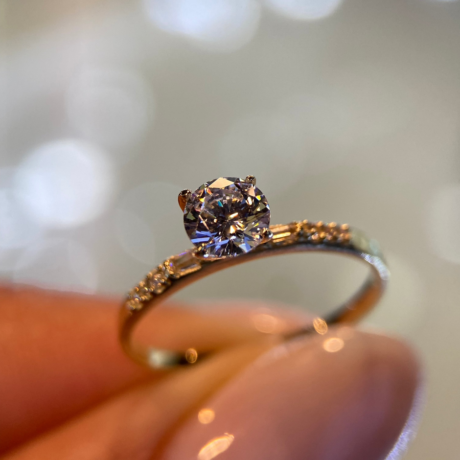 Anillo de compromiso en oro