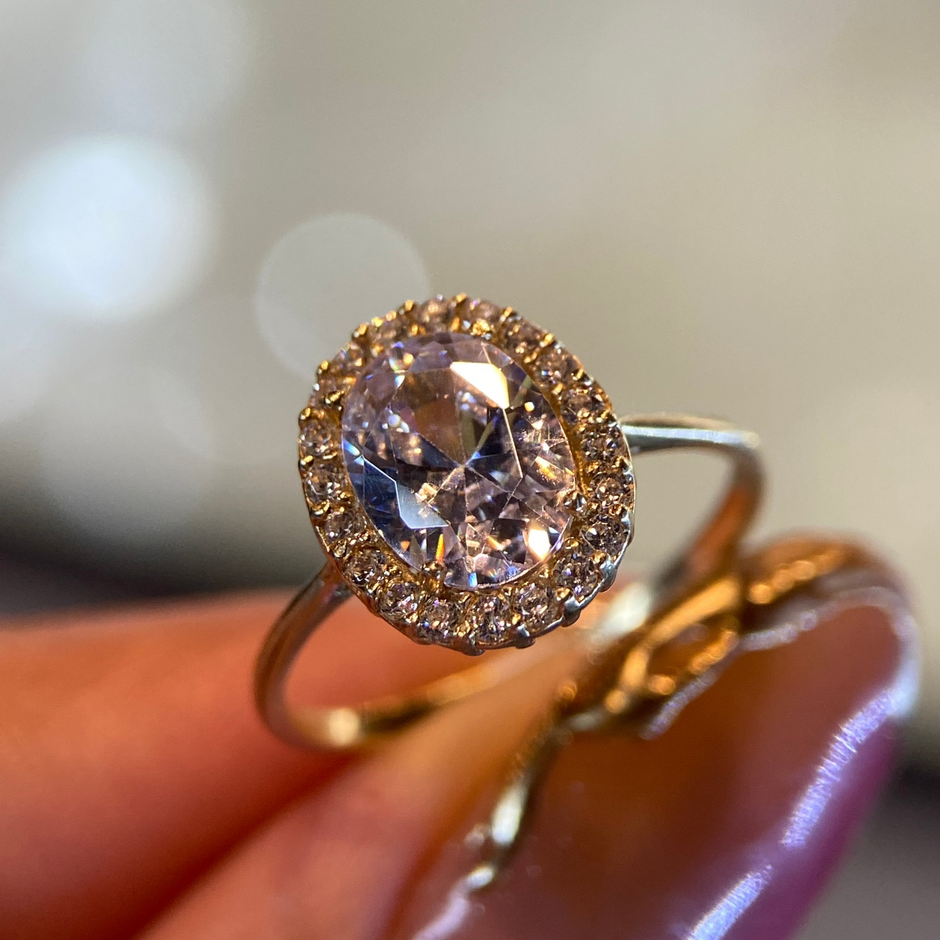 Anillo de compromiso en oro