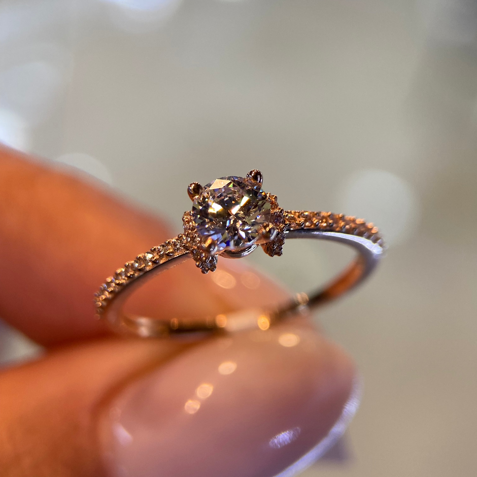 Anillo de compromiso en oro