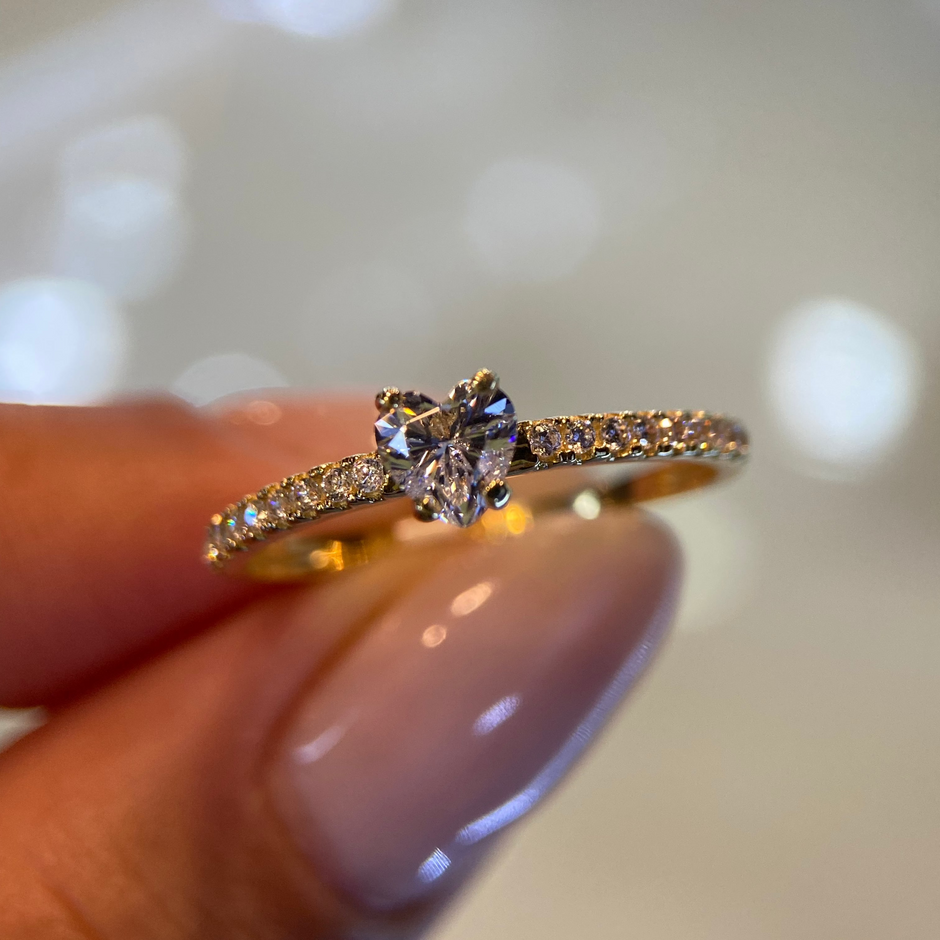 Anillo de compromiso en oro