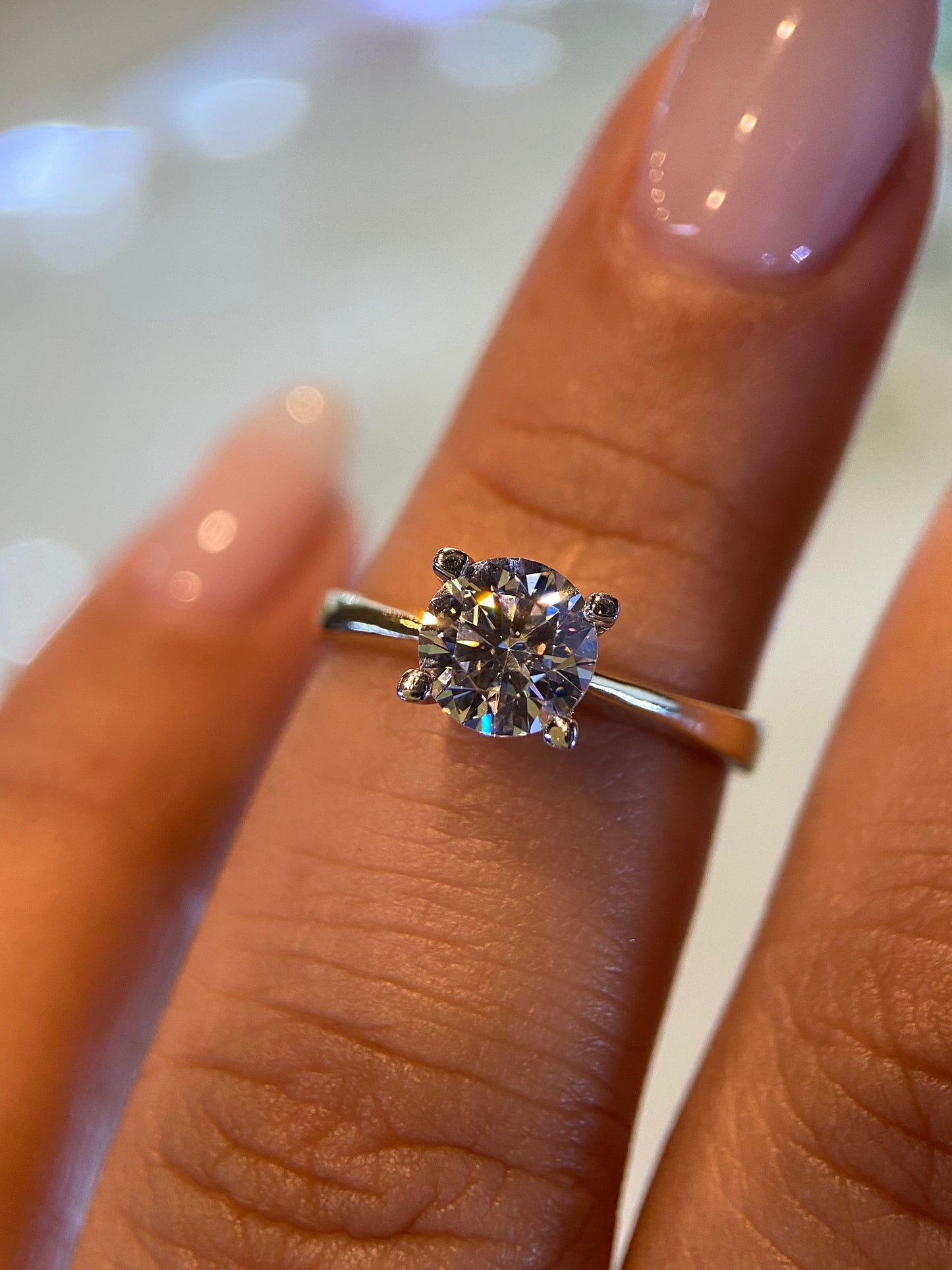 Anillo Abril en Oro 1.00 ct