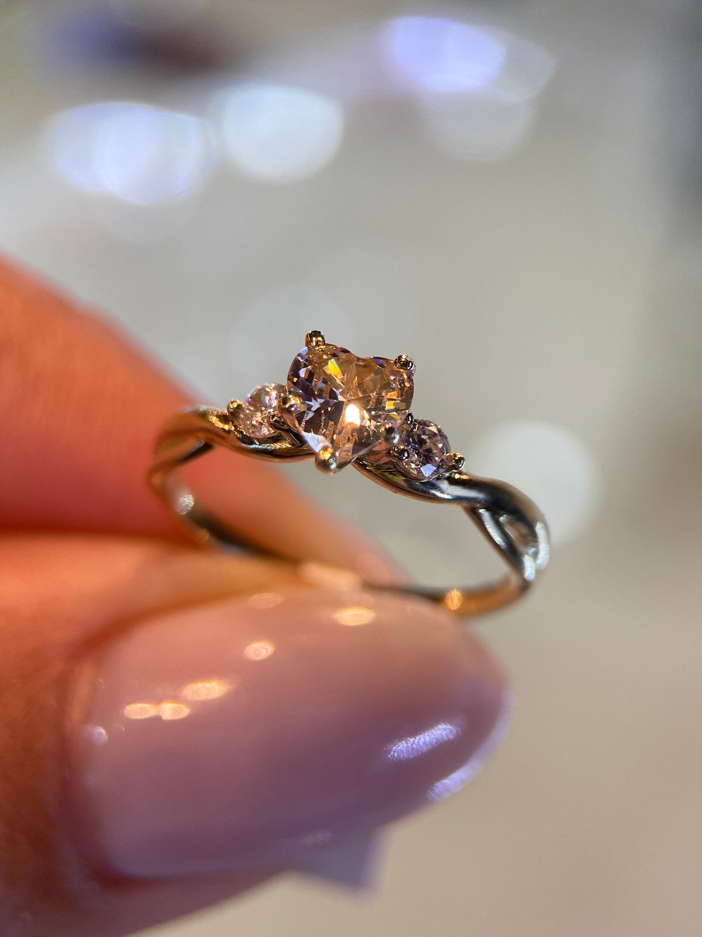 Anillo Nahomi en Oro