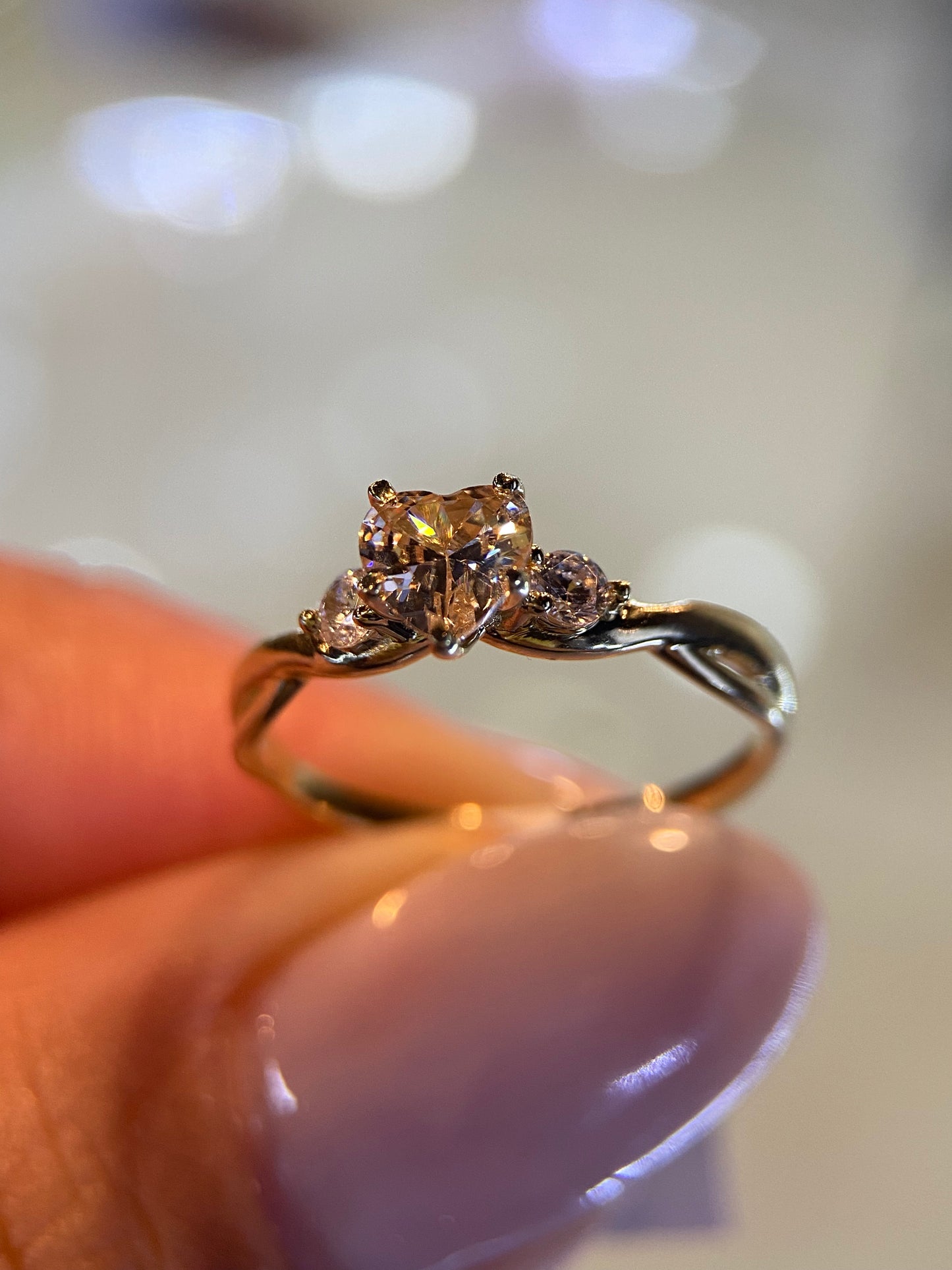 Anillo Nahomi en Oro