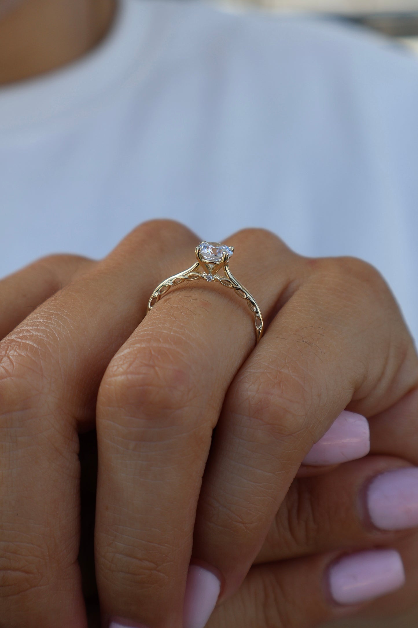 Anillo Julia Oro amarillo 14k con circonias
