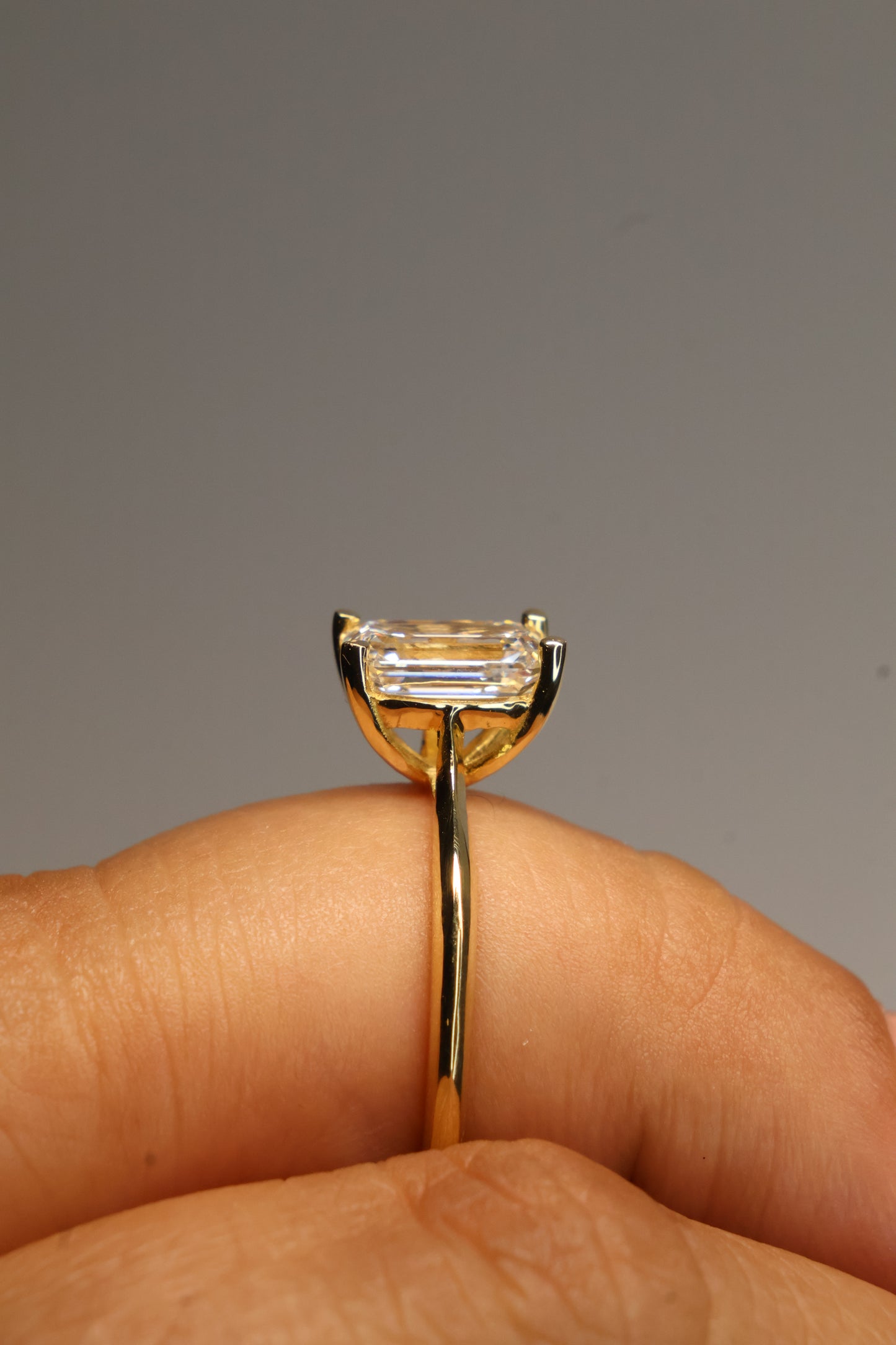 Anillo Andromeda en Oro Amarillo 14k con Diamante de Laboratorio 1.91 ct | IGI