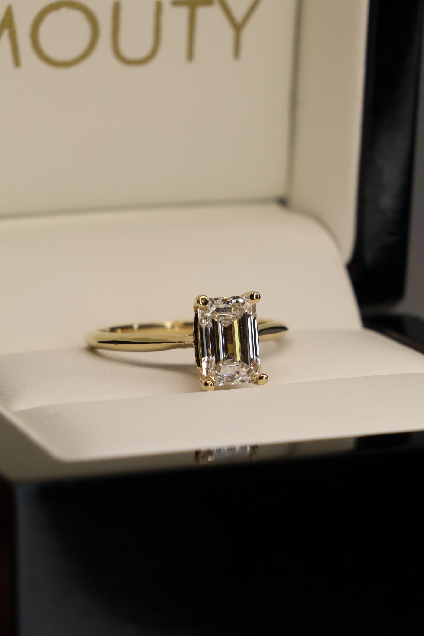 Anillo Andromeda en Oro Amarillo 14k con Diamante de Laboratorio 1.91 ct | IGI