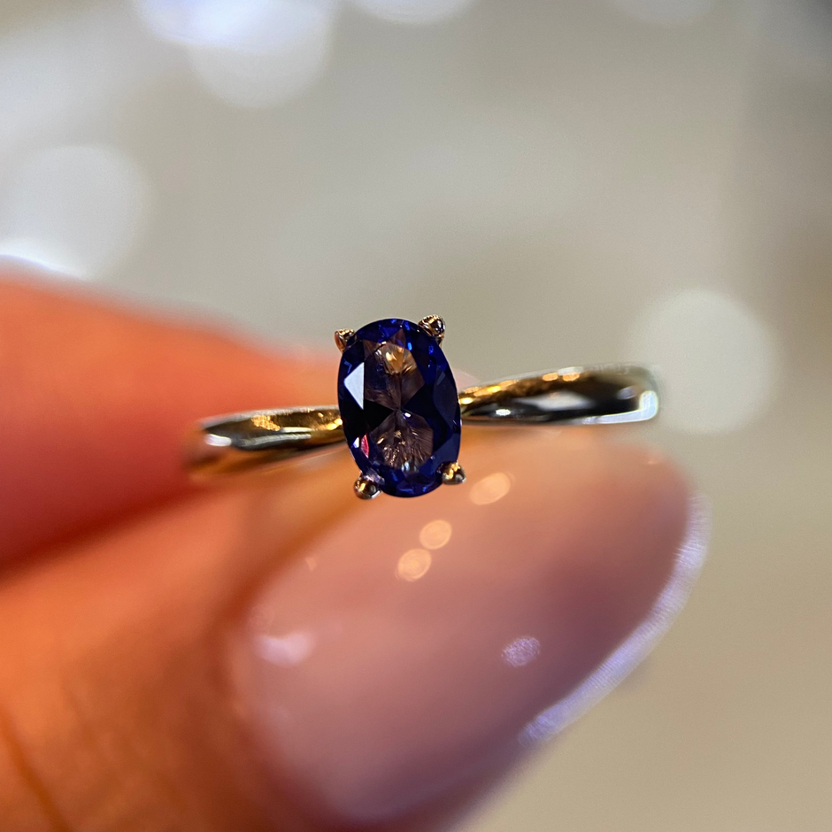Anillo de compromiso en oro