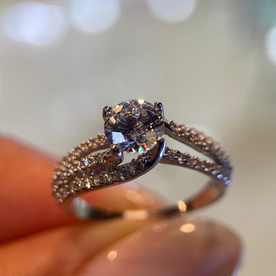 Anillo de compromiso en oro