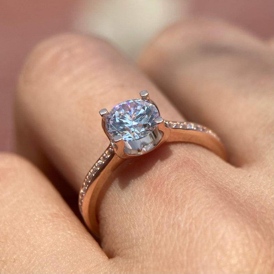 Anillo de compromiso en oro