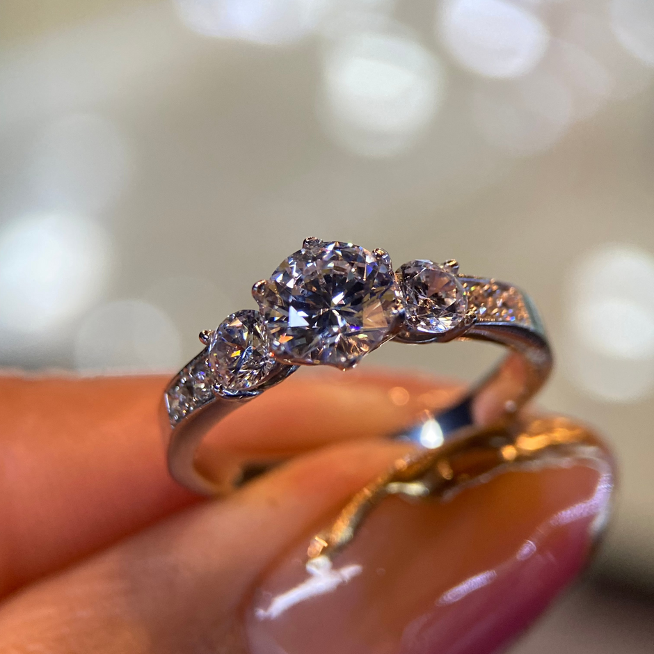 Anillo de compromiso en oro