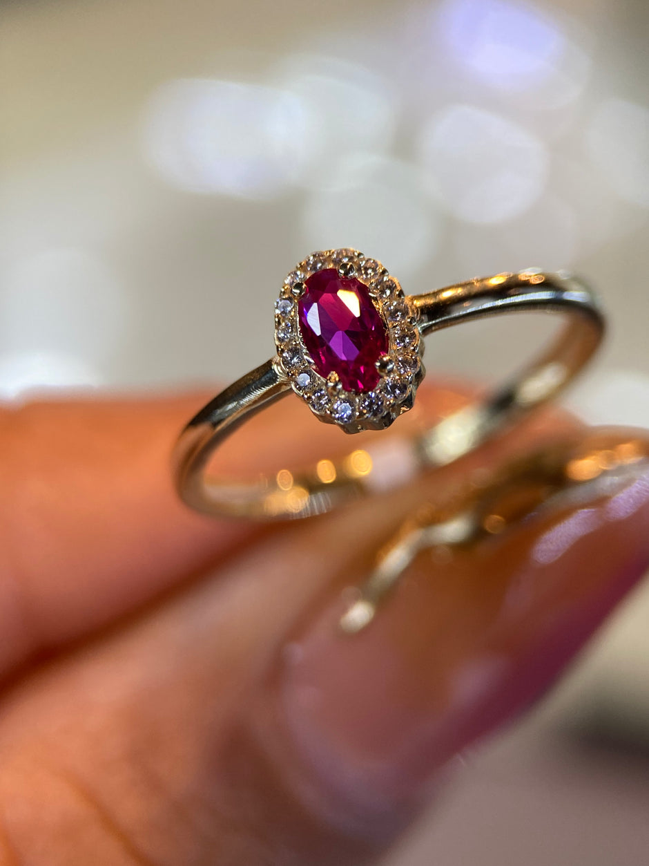 Anillo rubi en Oro