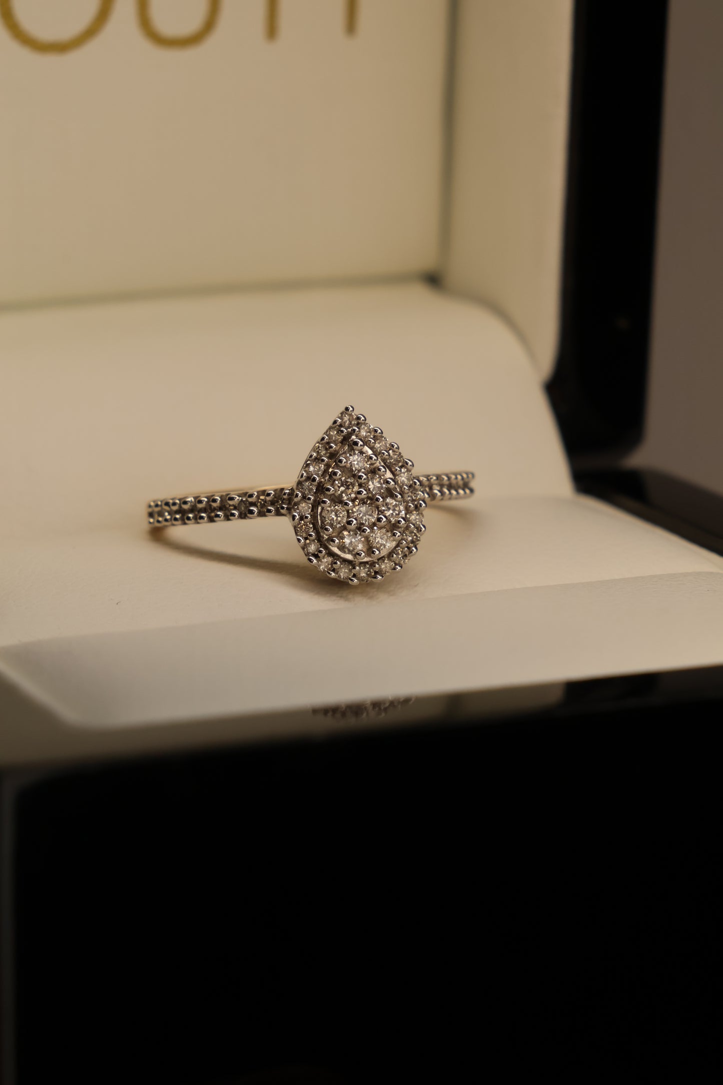 Ring in 14k yellow gold with diamonds Mod: OF1458