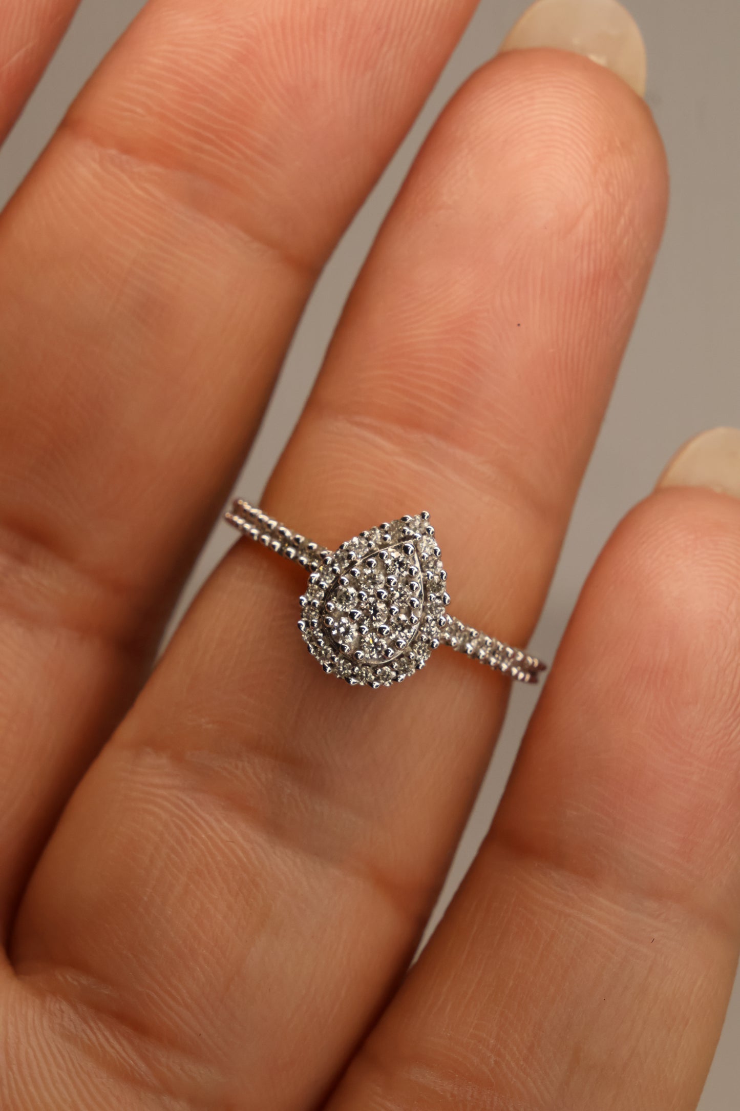Ring in 14k yellow gold with diamonds Mod: OF1458