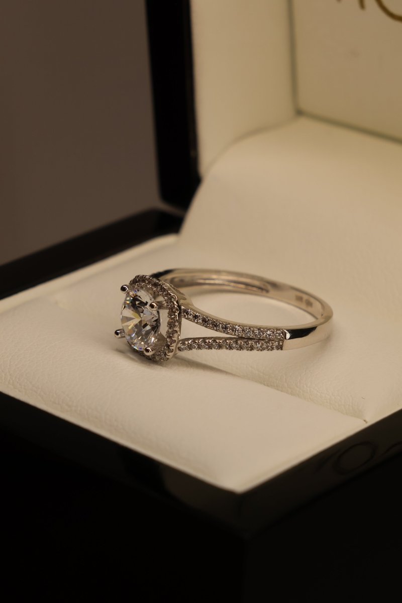 Anillo Alex en Oro 1.00 ct - Mouty Joyería