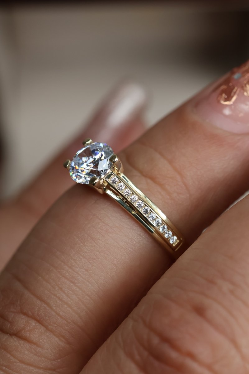 Anillo Criso en Oro 1.00 ct - Mouty Joyería