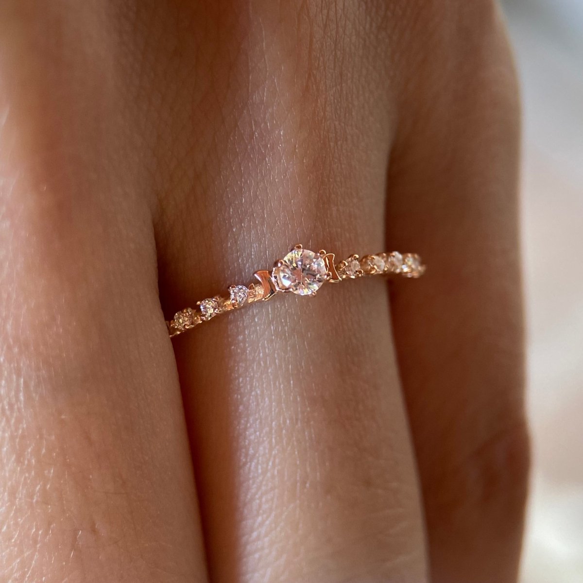Anillo Danielle en Oro Rosa de 14k con Circonias - Mouty Joyería